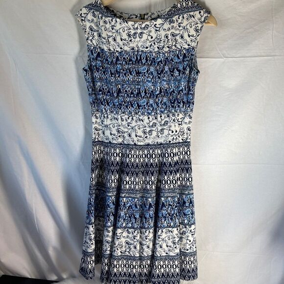 Gabby Skye Blue/White Batik Print Fit And Flare Dress Sz 6 - Picture 1 of 7